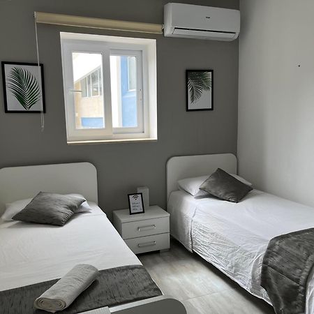 F4 Room 3, Private Room Two Single Beds Shared Bathroom Msida Εξωτερικό φωτογραφία