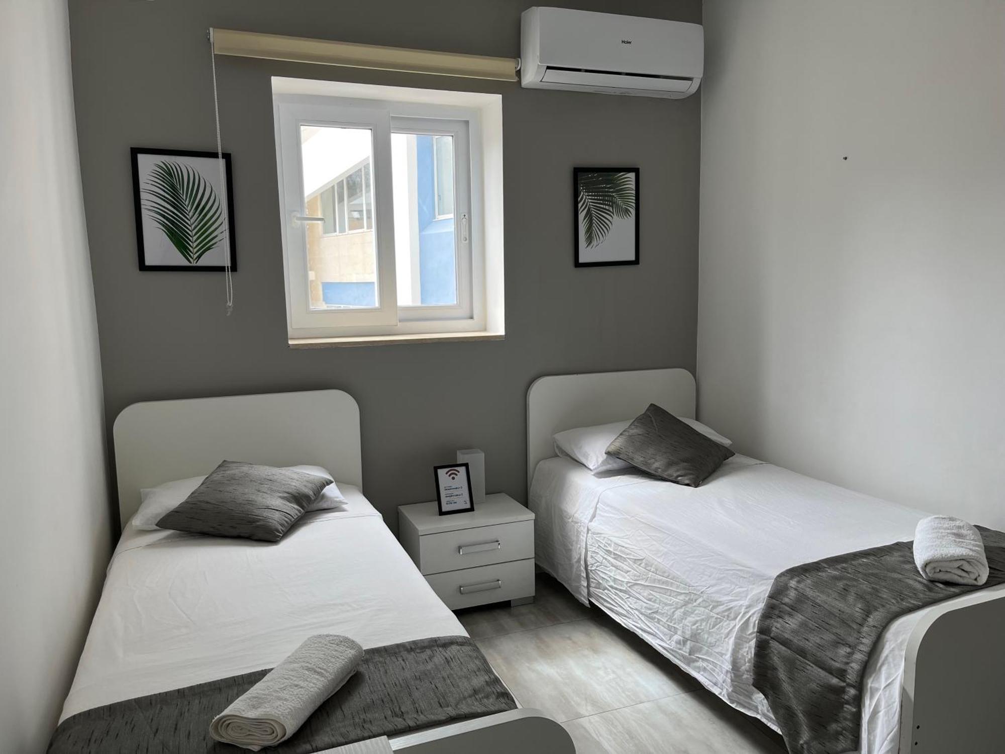 F4 Room 3, Private Room Two Single Beds Shared Bathroom Msida Εξωτερικό φωτογραφία